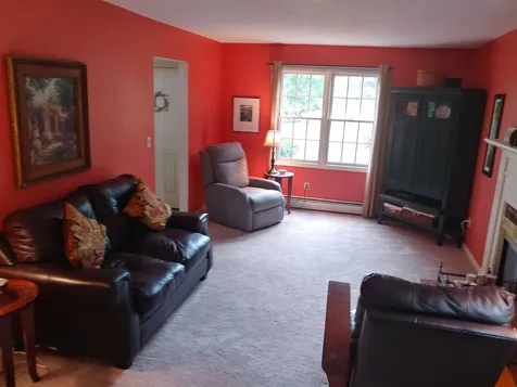 5 Robin Lane East Kingston NH 03827
