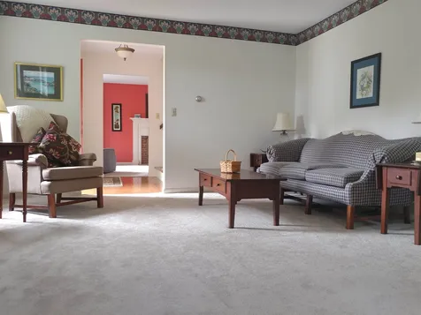 5 Robin Lane East Kingston NH 03827