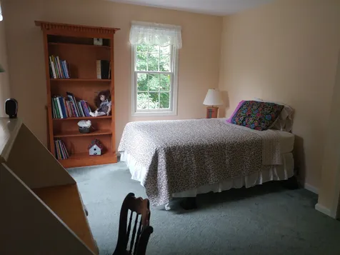 5 Robin Lane East Kingston NH 03827