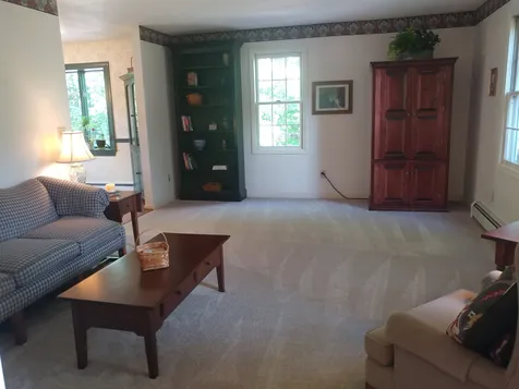 5 Robin Lane East Kingston NH 03827