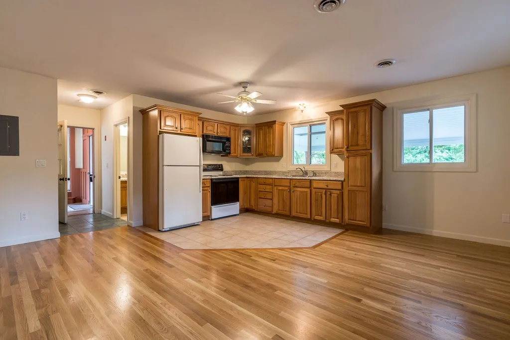 3 Goonan Road Hooksett NH 03106
