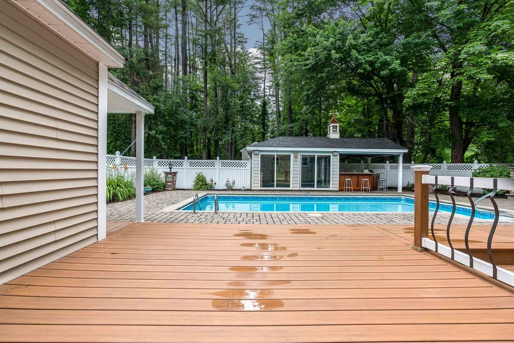 3 Goonan Road Hooksett NH 03106