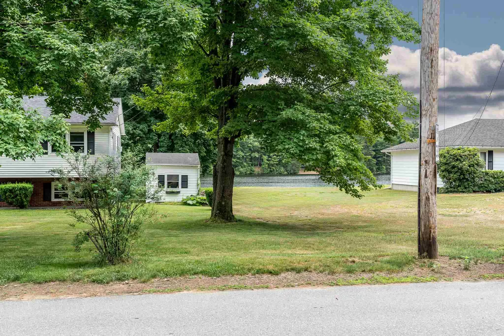3 Goonan Road Hooksett NH 03106