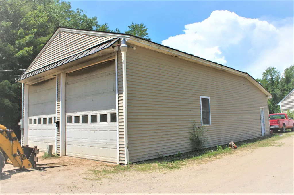 24 Sturtevant Street Franklin NH 03235