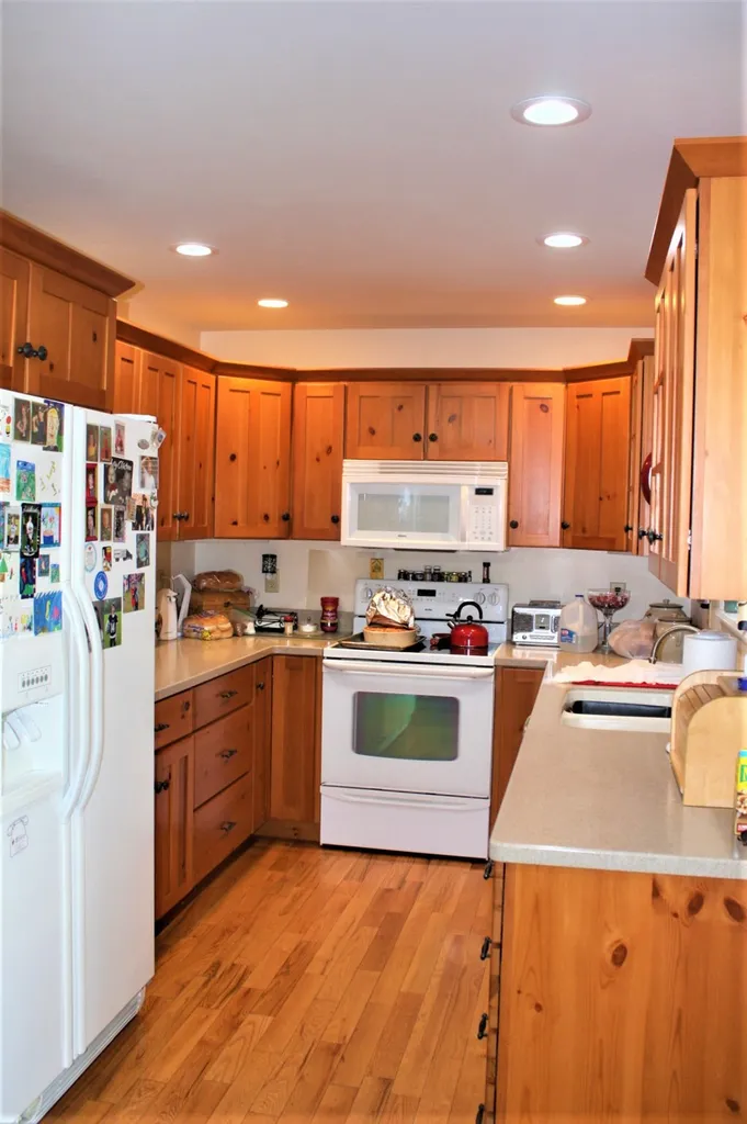24 Sturtevant Street Franklin NH 03235