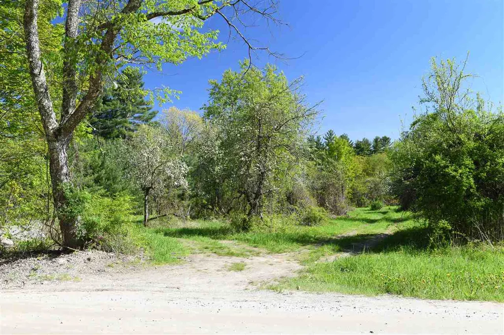 184 Federal Hill Road Hollis NH 03049