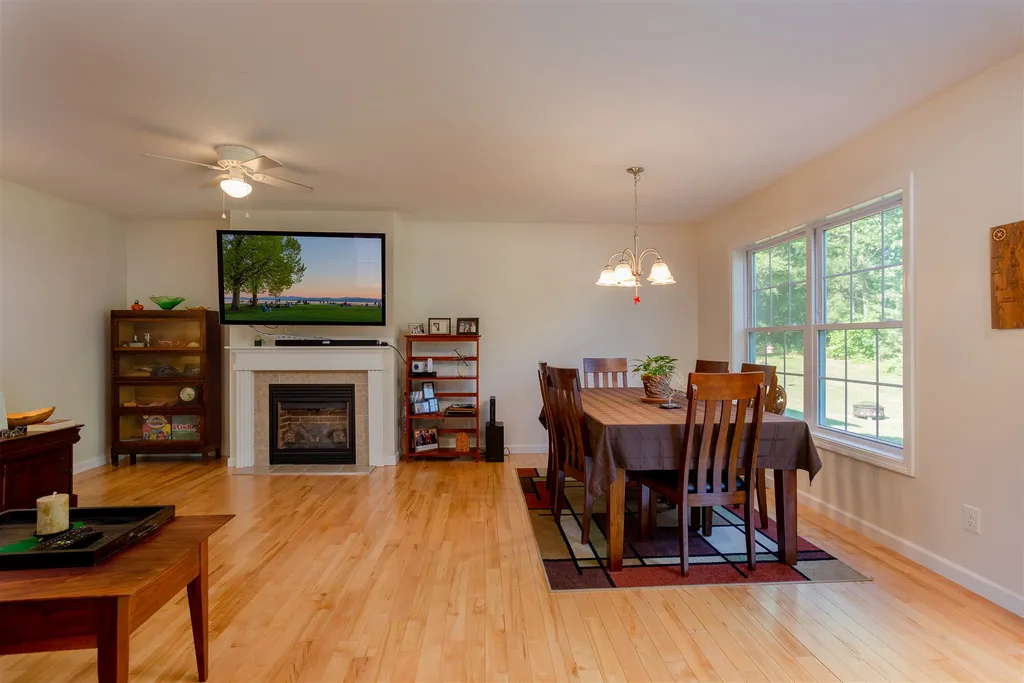 62 Bay Hollow Lane Colchester VT 05446