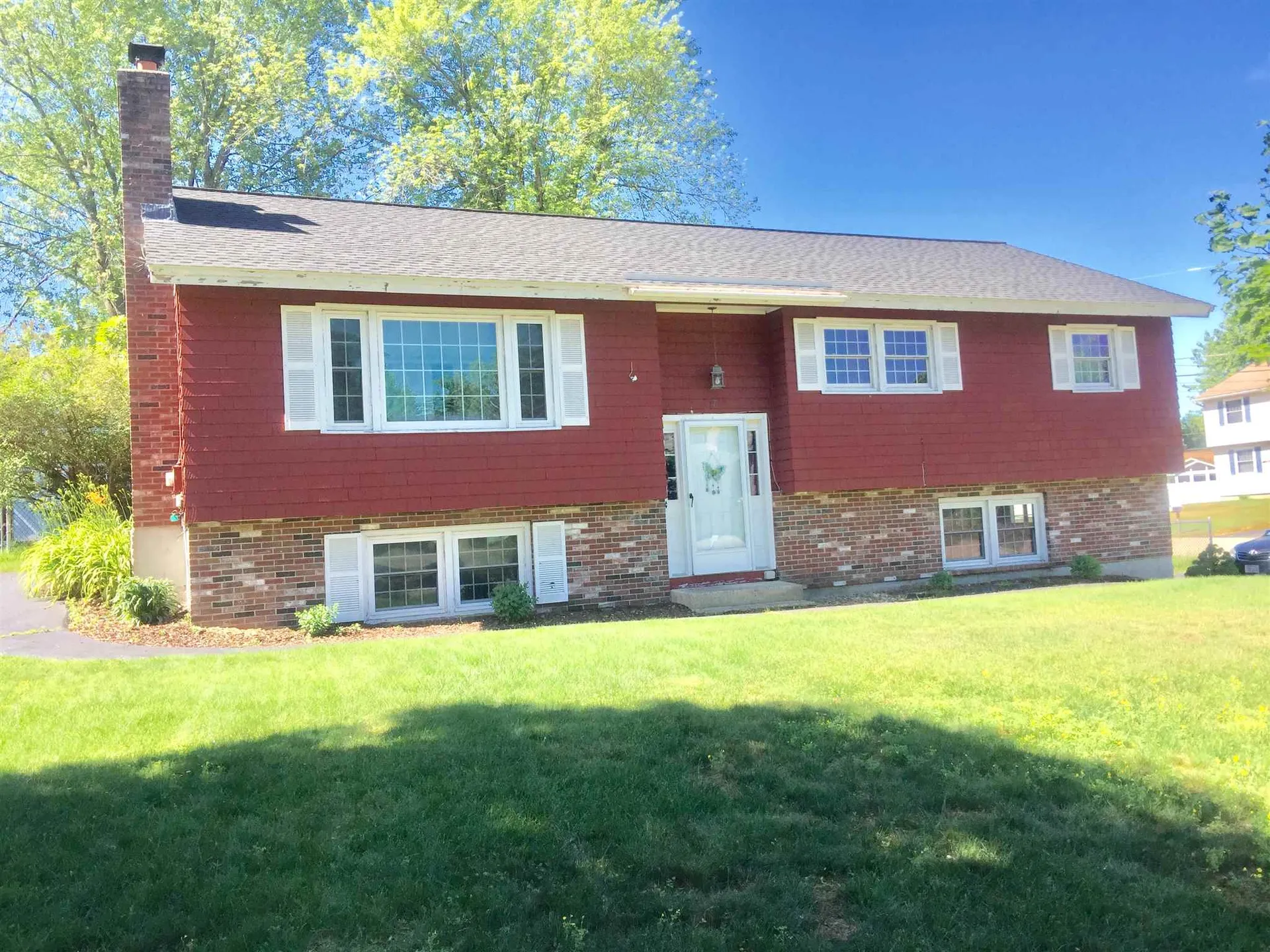 17 Kanata Drive Nashua NH 03063