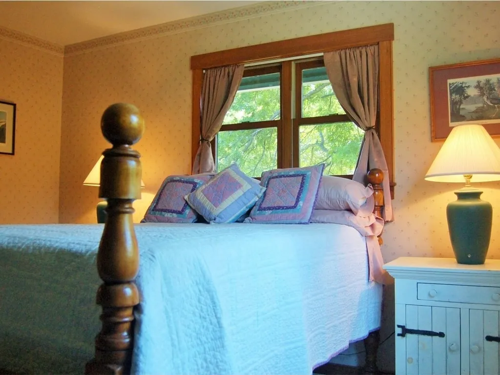 129 Stirling Place Burlington VT 05408