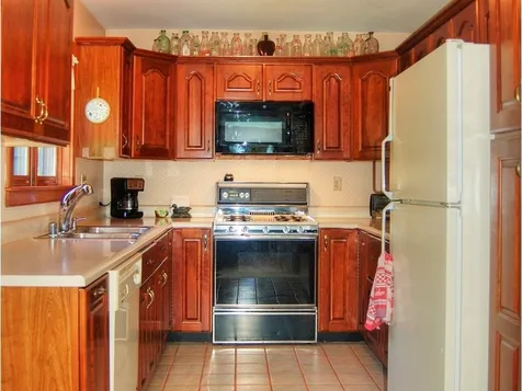 129 Stirling Place Burlington VT 05408