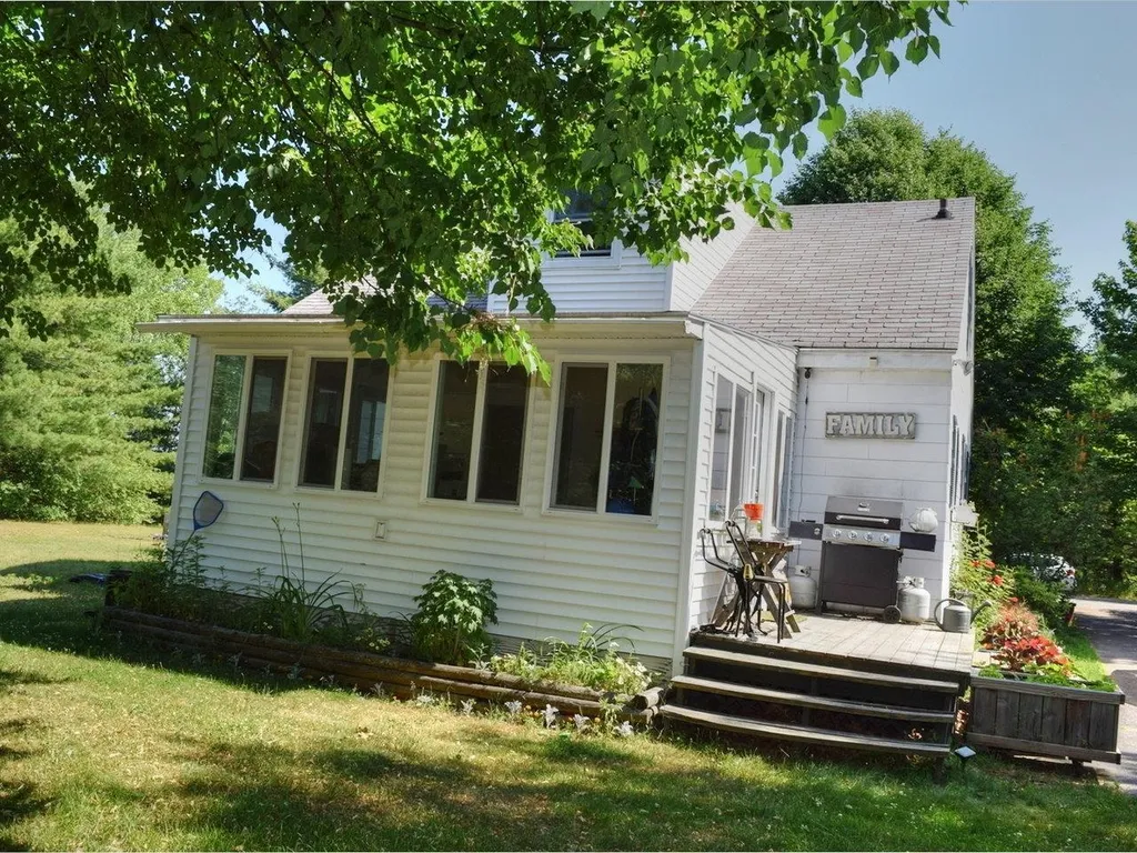 27 Clinton Street South Burlington VT 05403