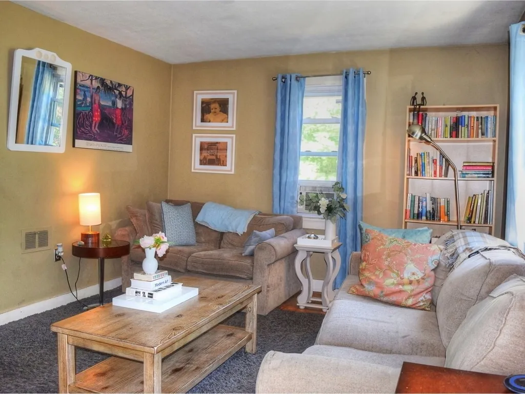 27 Clinton Street South Burlington VT 05403