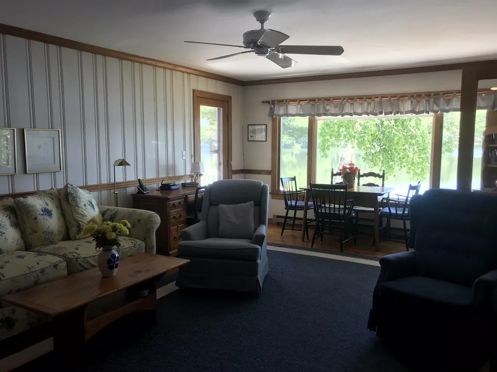 11 Walts Lane Wolfeboro NH 03894