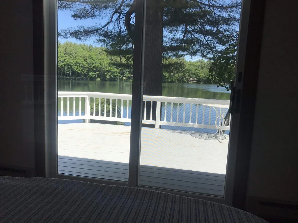 11 Walts Lane Wolfeboro NH 03894