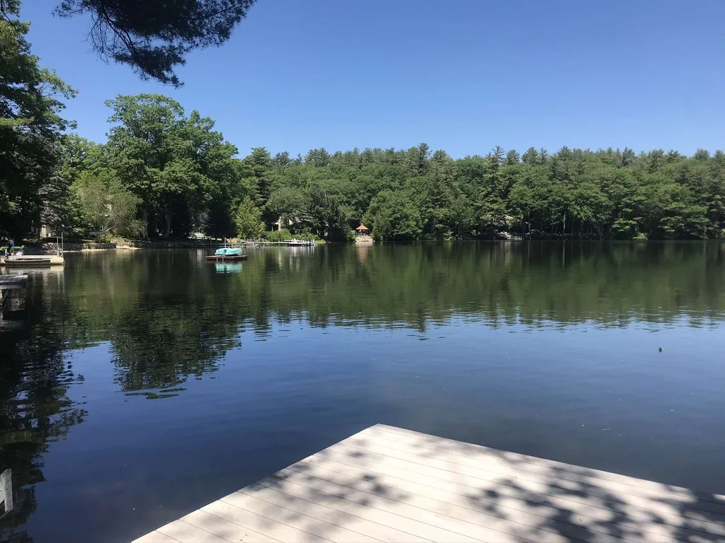 11 Walts Lane Wolfeboro NH 03894