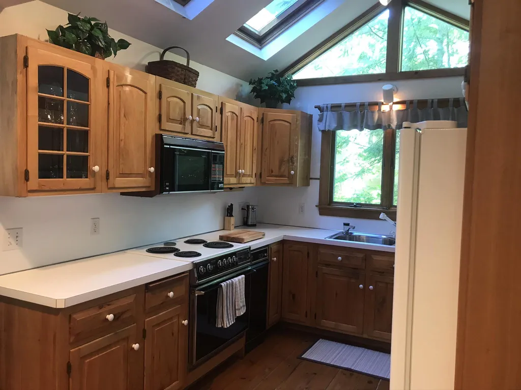 11 Walts Lane Wolfeboro NH 03894
