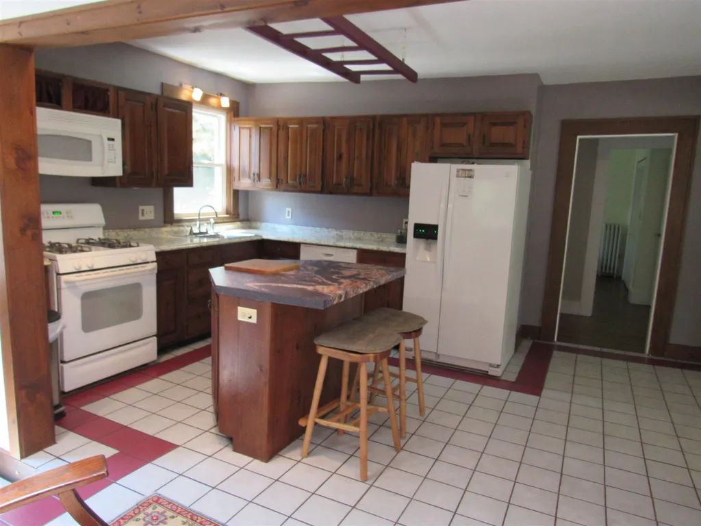 6 Greenwood Avenue Keene NH 03431