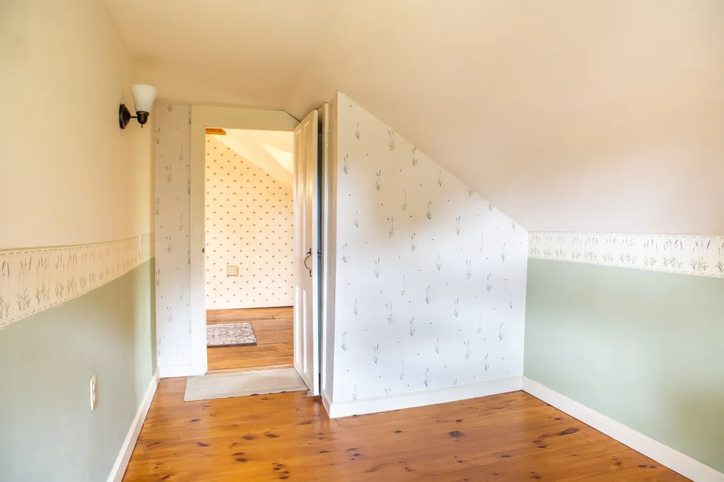178 Richmond Road Hinesburg VT 05461