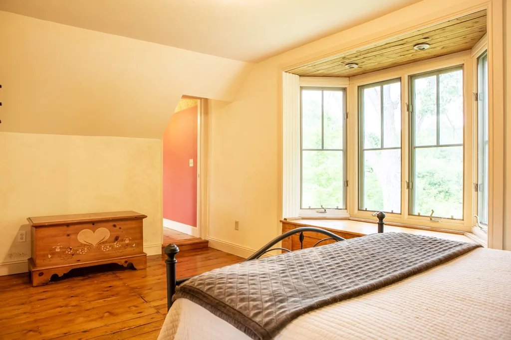 178 Richmond Road Hinesburg VT 05461