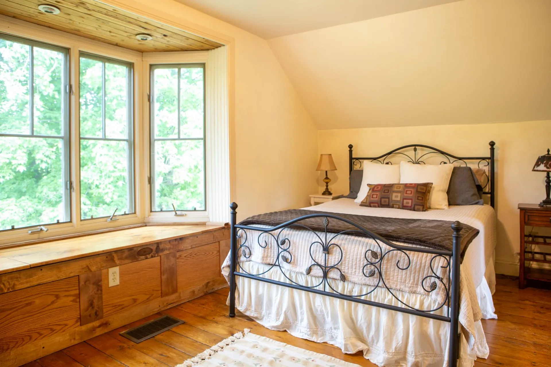 178 Richmond Road Hinesburg VT 05461