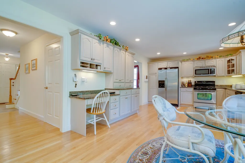 8 Baron Road Hampton NH 03842