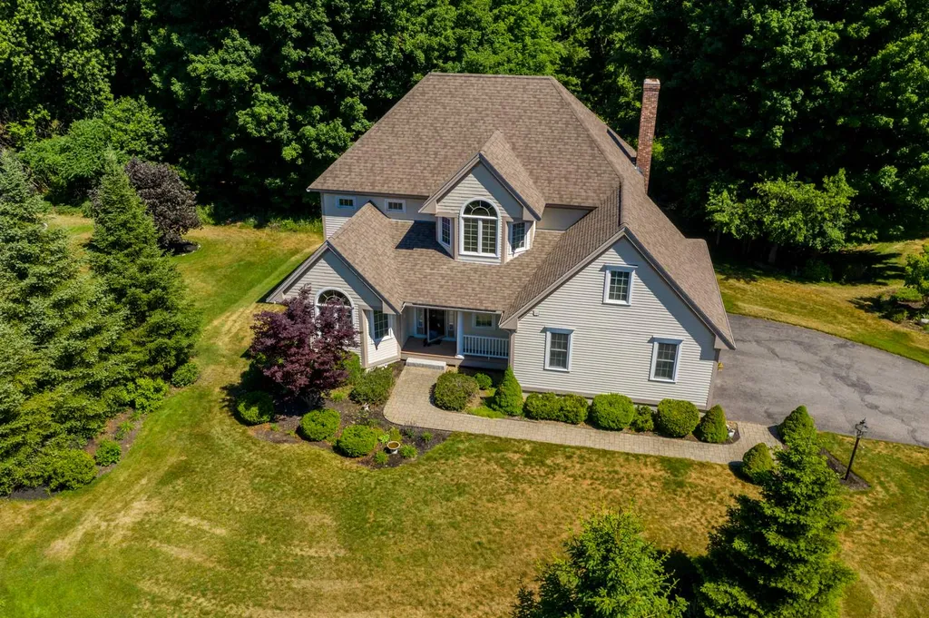 8 Baron Road Hampton NH 03842