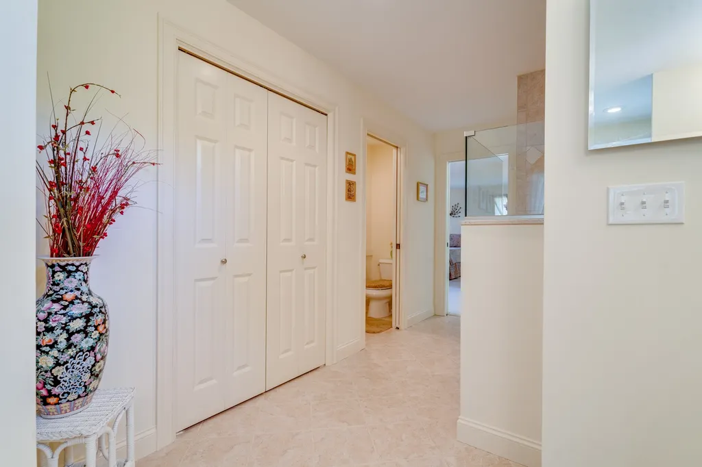 8 Baron Road Hampton NH 03842