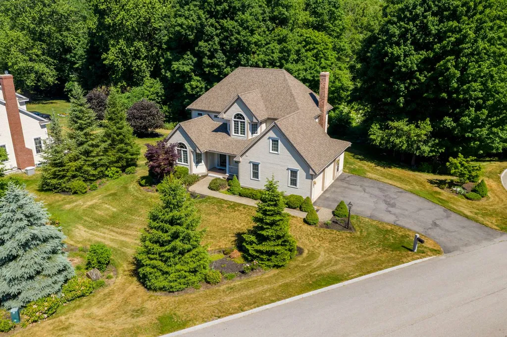8 Baron Road Hampton NH 03842
