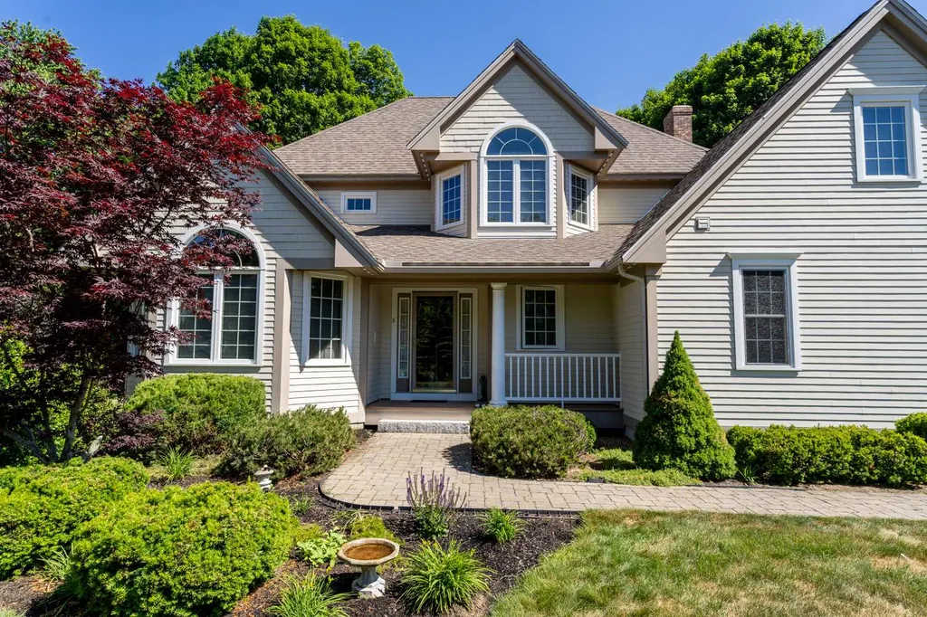 8 Baron Road Hampton NH 03842