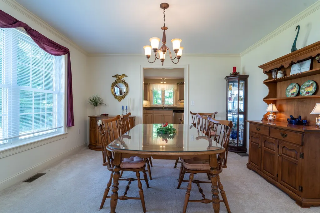 8 Baron Road Hampton NH 03842