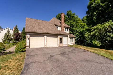 8 Baron Road Hampton NH 03842