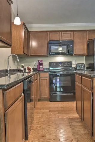 28 Owens Drive Swanzey NH 03446
