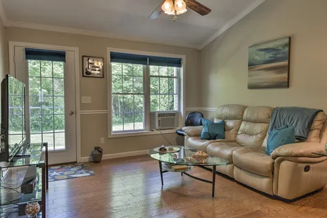 28 Owens Drive Swanzey NH 03446