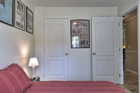 28 Owens Drive Swanzey NH 03446