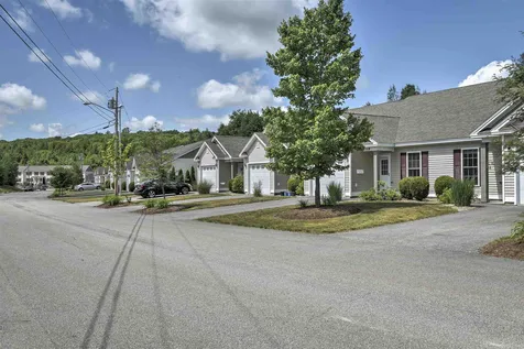 28 Owens Drive Swanzey NH 03446