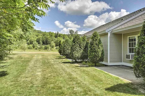28 Owens Drive Swanzey NH 03446