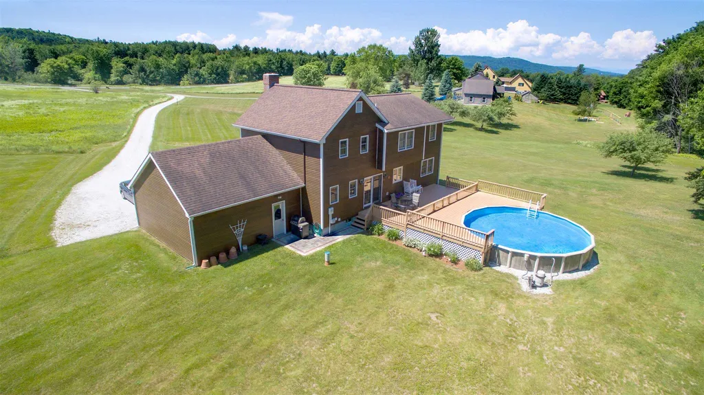 8 Sunset Ridge Jericho VT 05465