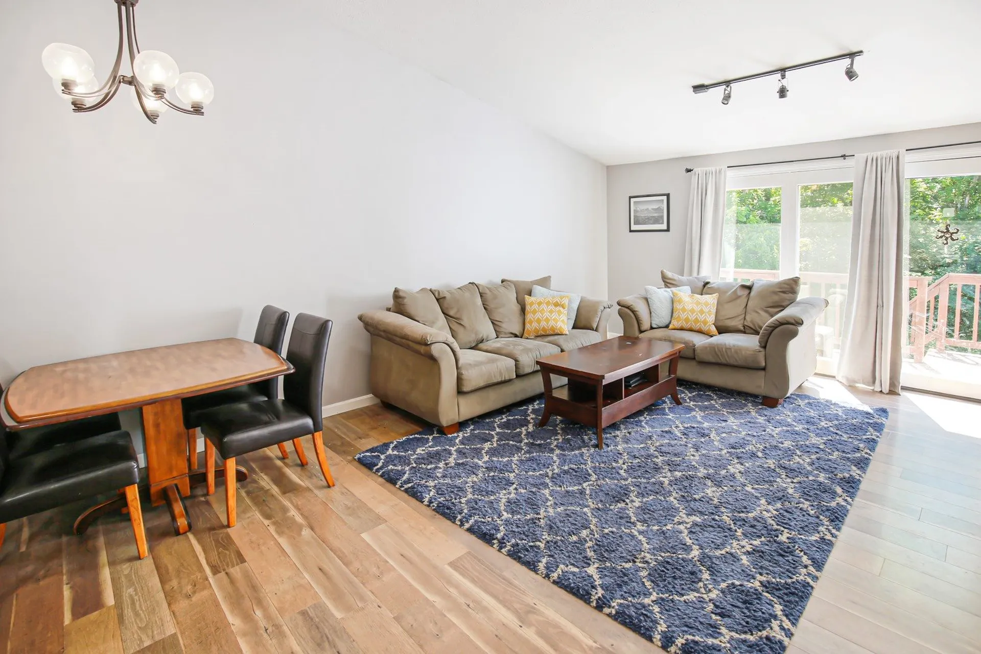 881 Mammoth Road Manchester NH 03104