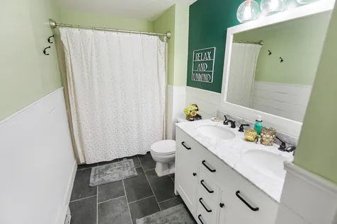 881 Mammoth Road Manchester NH 03104