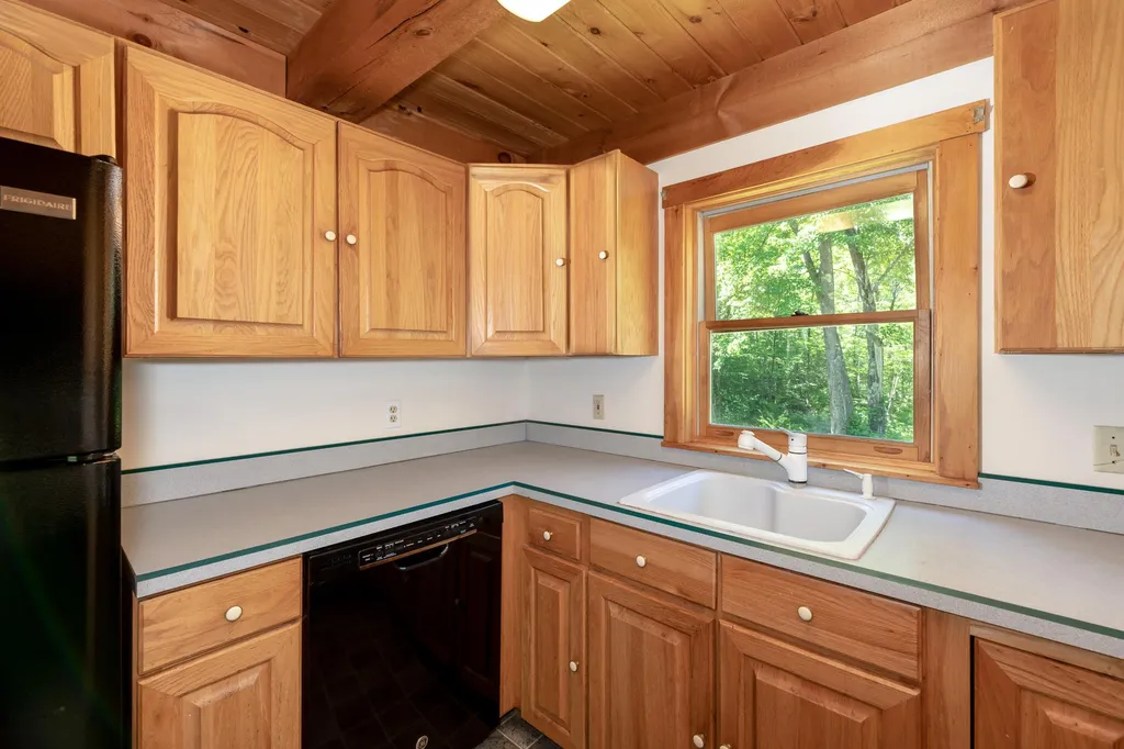 39 Robin Way Meredith NH 03253