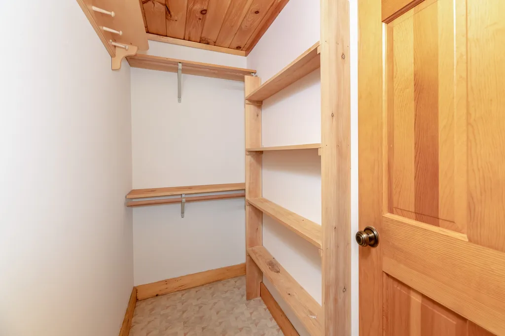 39 Robin Way Meredith NH 03253