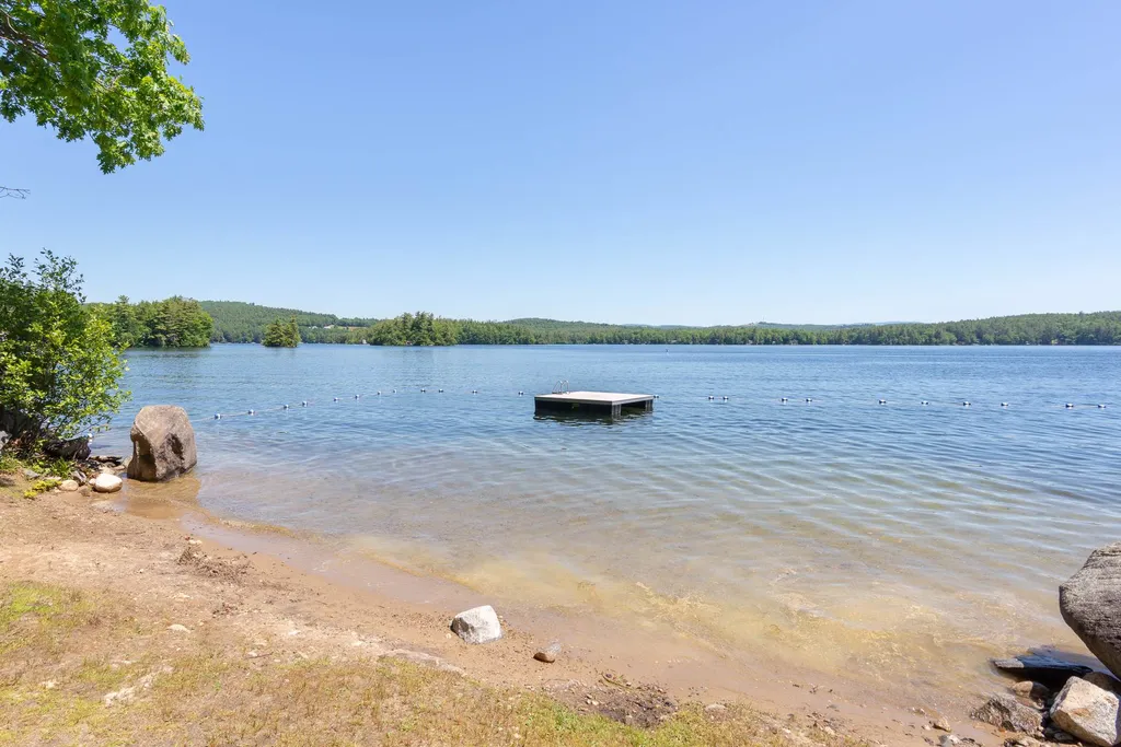 39 Robin Way Meredith NH 03253