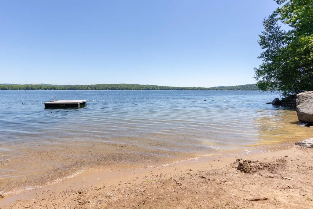 39 Robin Way Meredith NH 03253