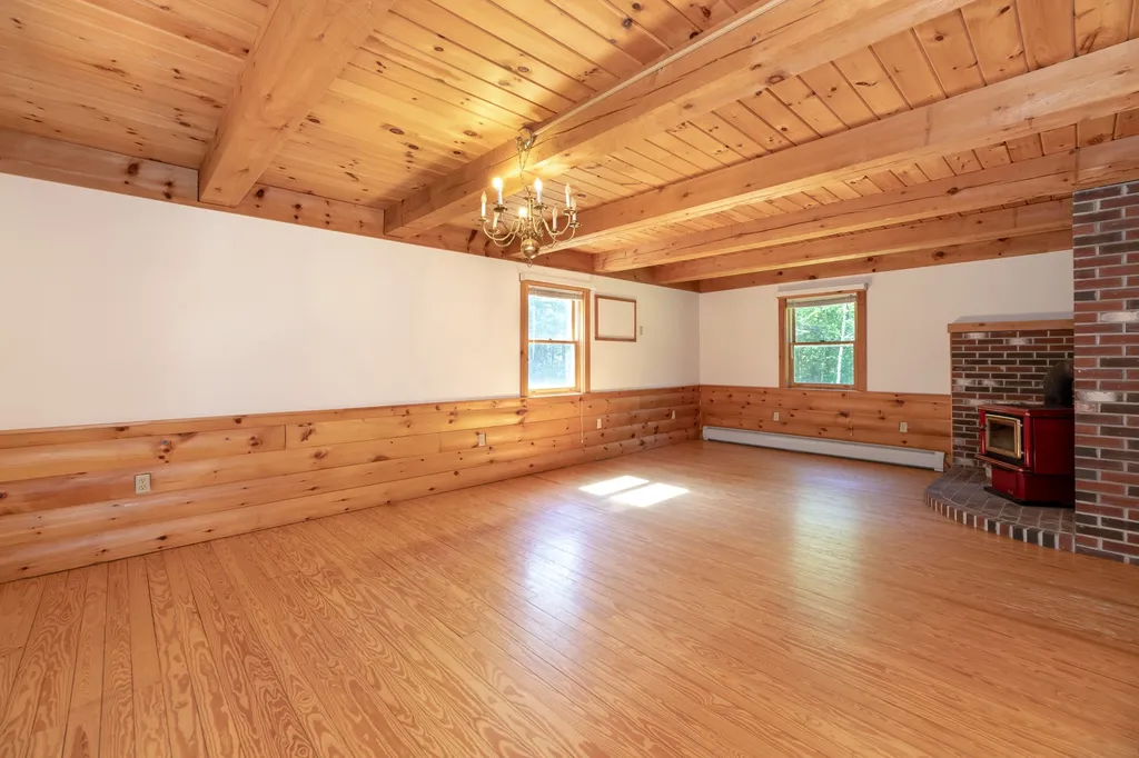 39 Robin Way Meredith NH 03253
