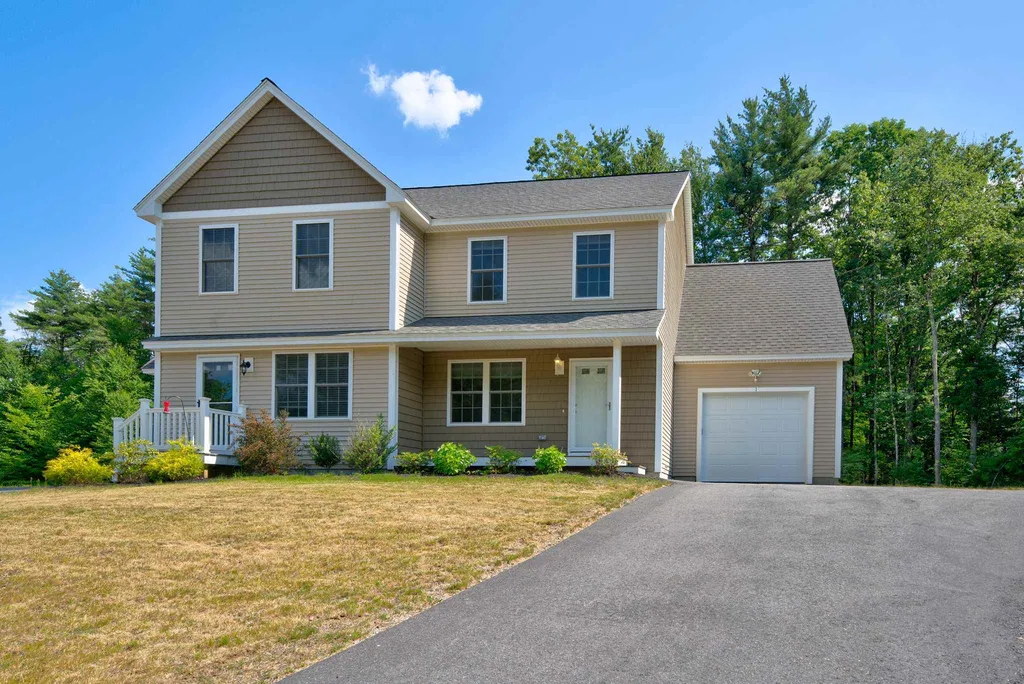 1 Kinsley Drive Newton NH 03858
