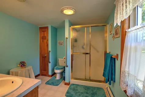 92 Adams Road Londonderry NH 03053