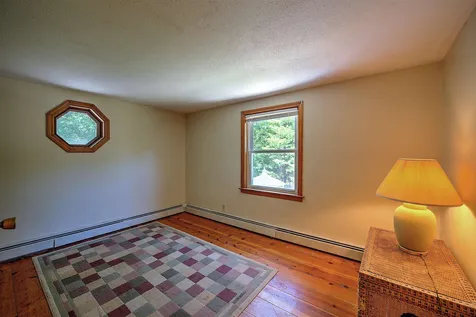 92 Adams Road Londonderry NH 03053