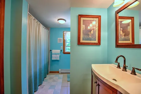92 Adams Road Londonderry NH 03053