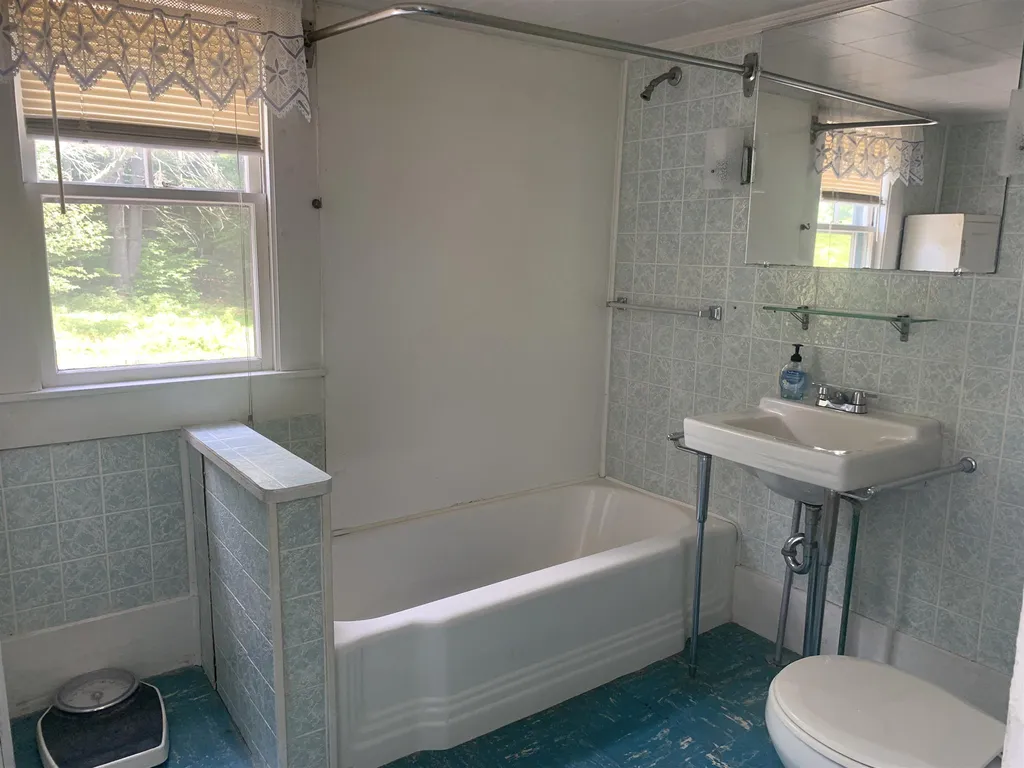 27 Miller Road New Durham NH 03855