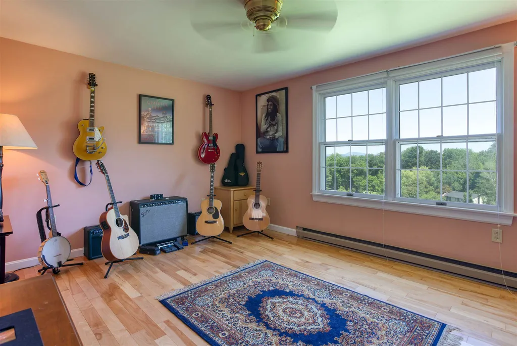32 Warren Road Enfield NH 03748